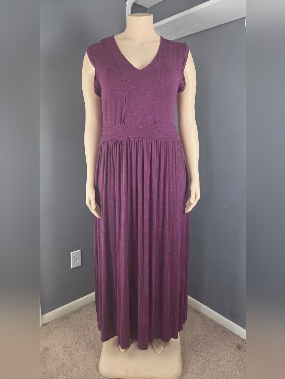 Sleeveless V-Neck Maxi Dress in Deep Plum